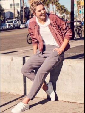 Athleta Brooklyn Ankle Performance Pants in Driftwood or Woodland color Sz12